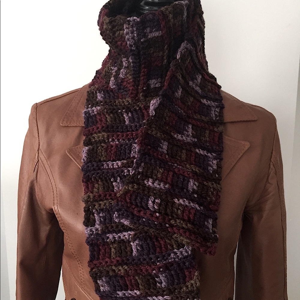 NEW Scarf